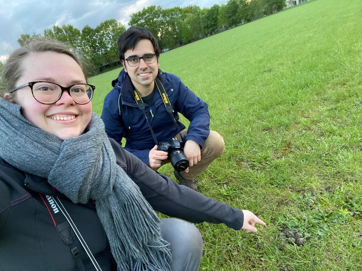 Joël Van Quathem met zijn vrouw in de natuur tijdens een van hun ontdekkingstochten